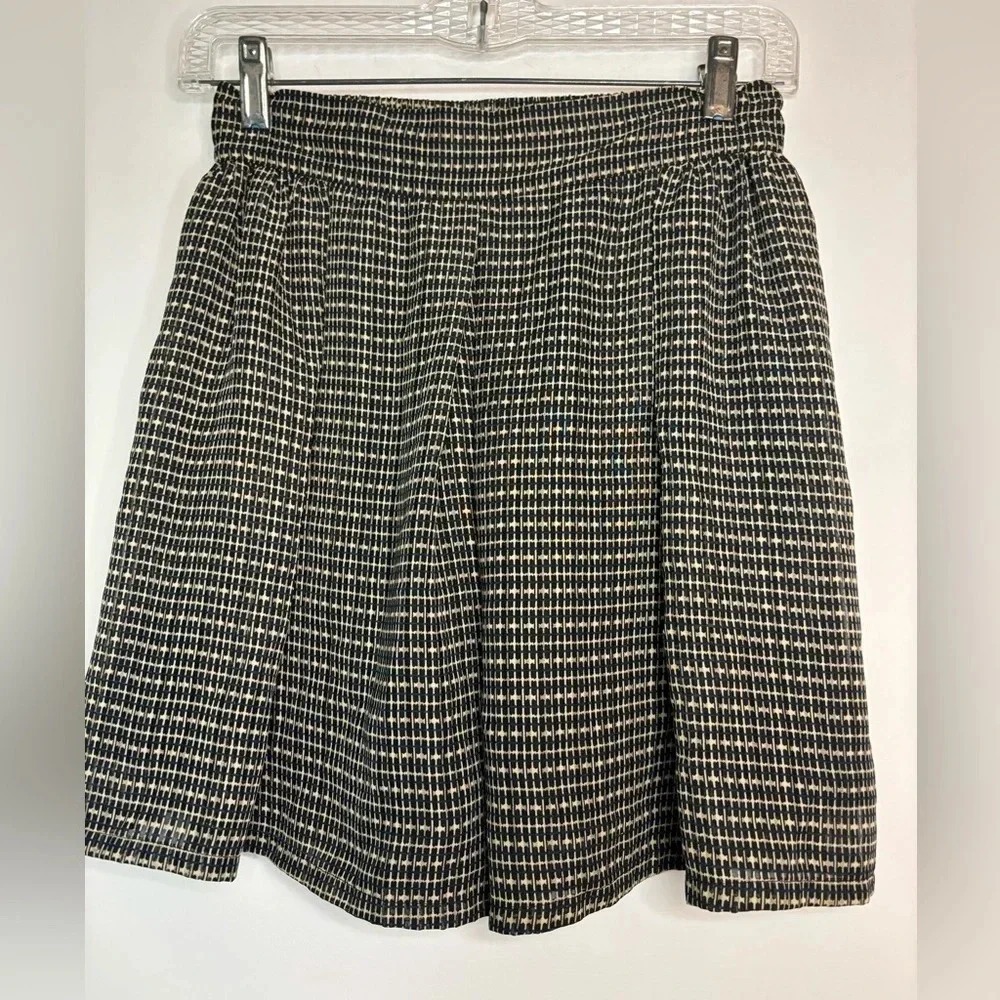 Zara Womens Small black, yellow, and blue geometric print shorts. 100%polyester